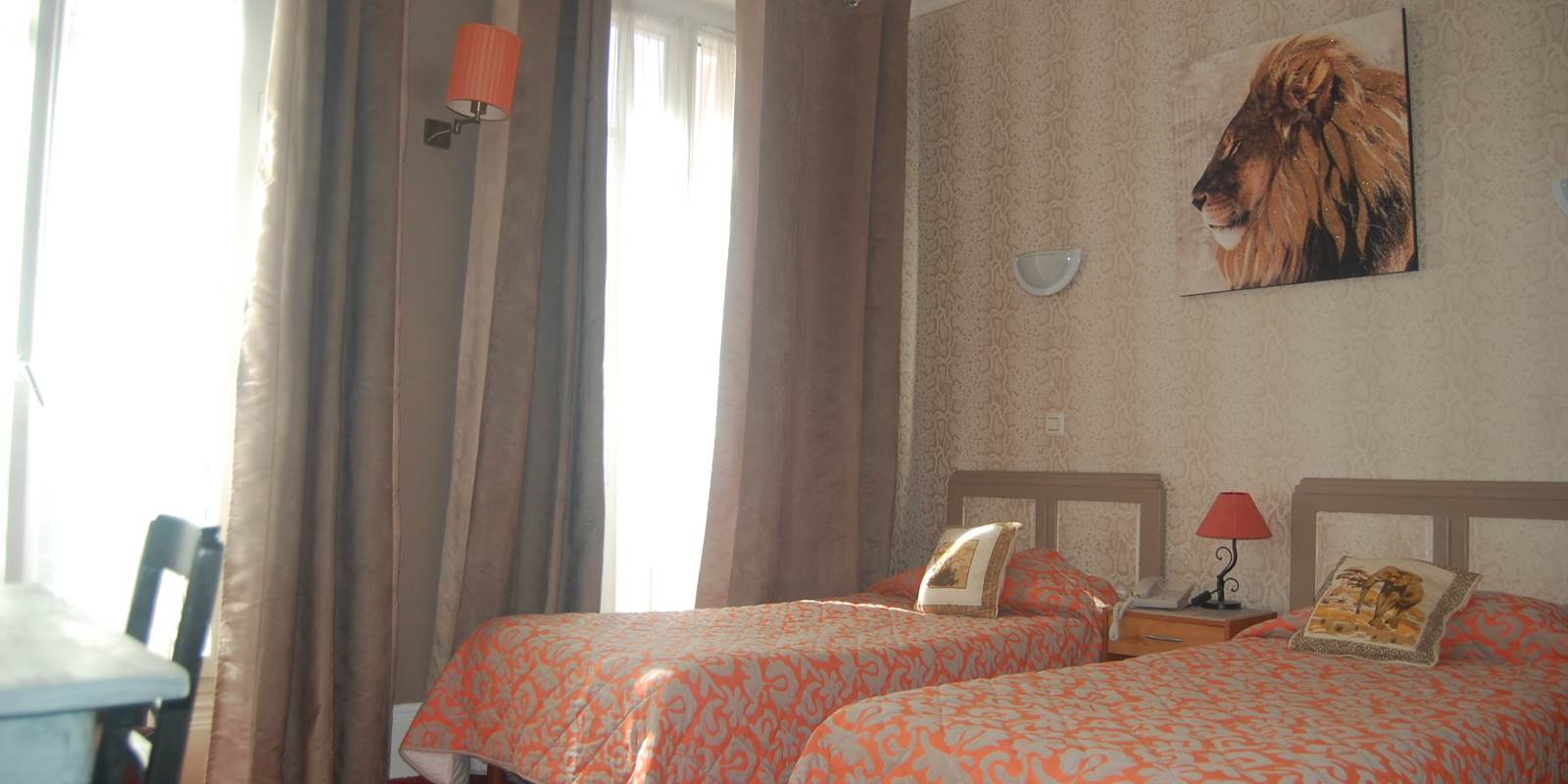 Chambre 2 lits 9 rue Jean Bart 75006 Paris